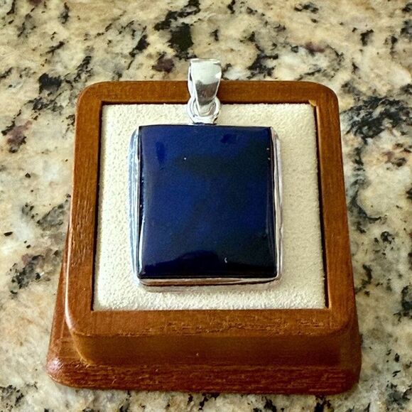 Stunning Large Rectangular Labradorite Pendant Necklace Womens Statement Piece - Picture 3 of 7